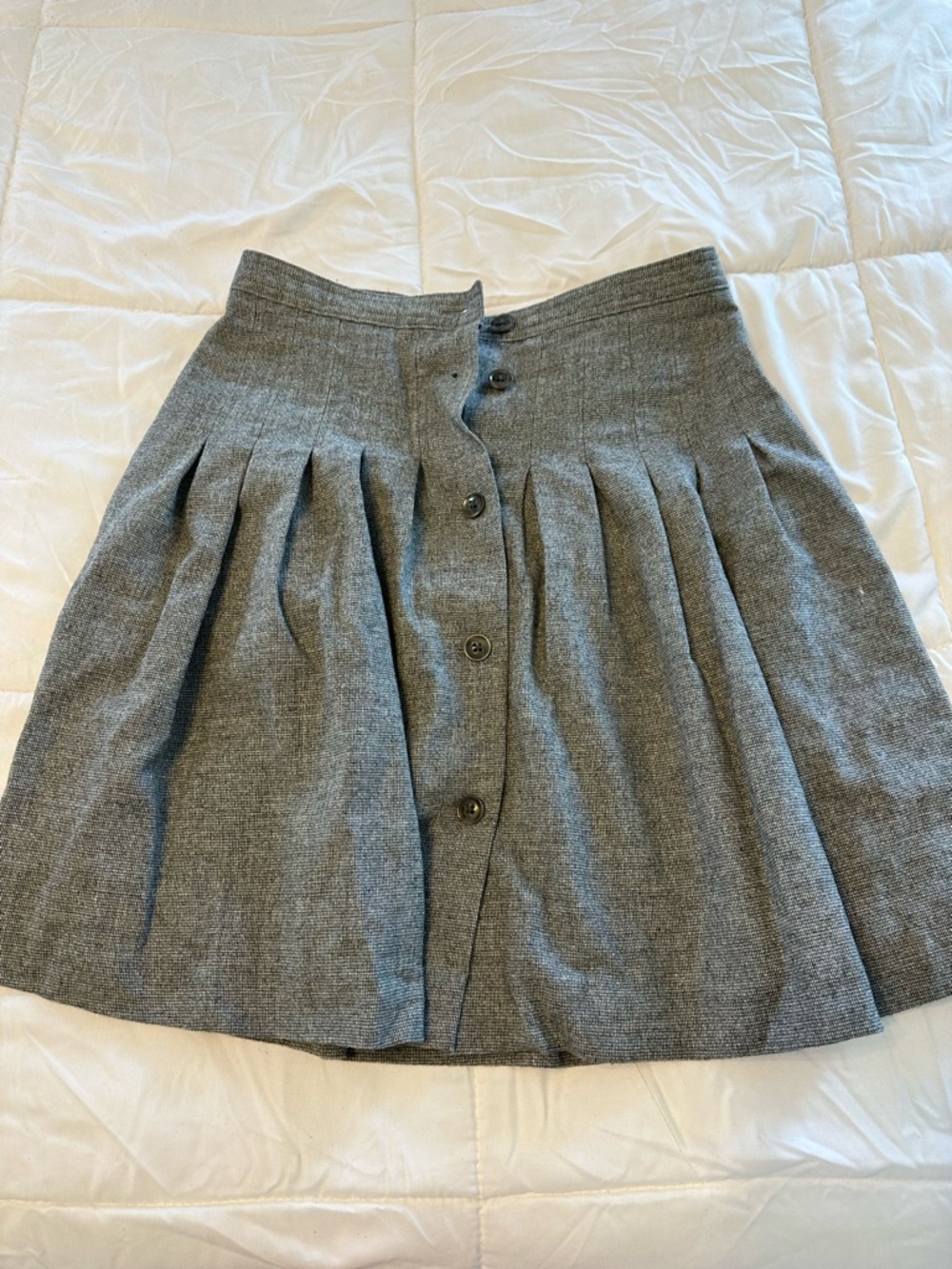 GAP Gray Pleated Button-Front Skater Skirt